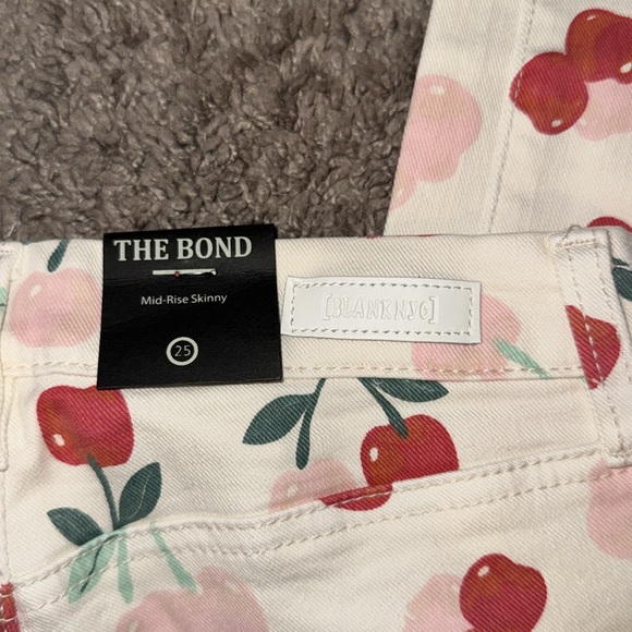 BlankNYC PETITE 🍒 MID RISE SKINNY PANTS NWT - Picture 6 of 7